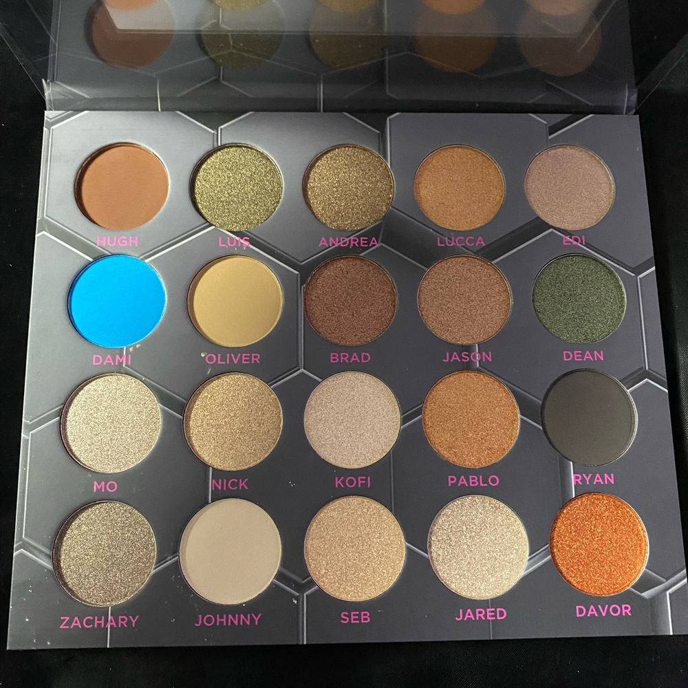 Bee Beauty Barbarella Eyeshadow Palette